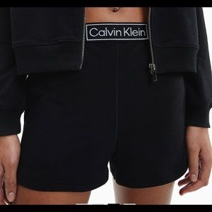 Women’s Calvin Klein Heritage Sleep shorts sizes XL Med XS  Black/white